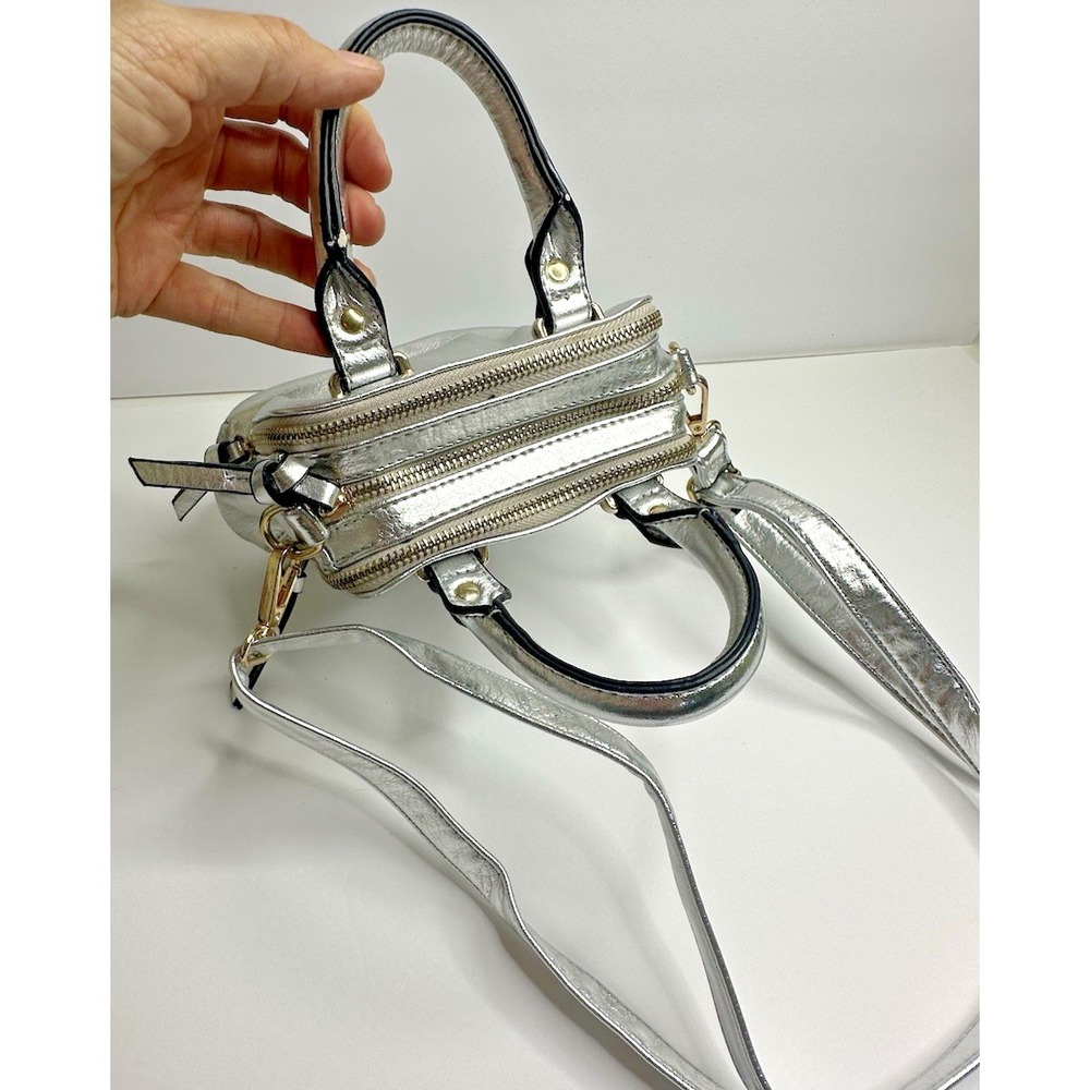 Free People Silver Leather Crossbody Purse Multi pocket Mini Top Handles - Picture 4 of 14